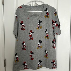 Disney Mickey and Minnie tee 1x